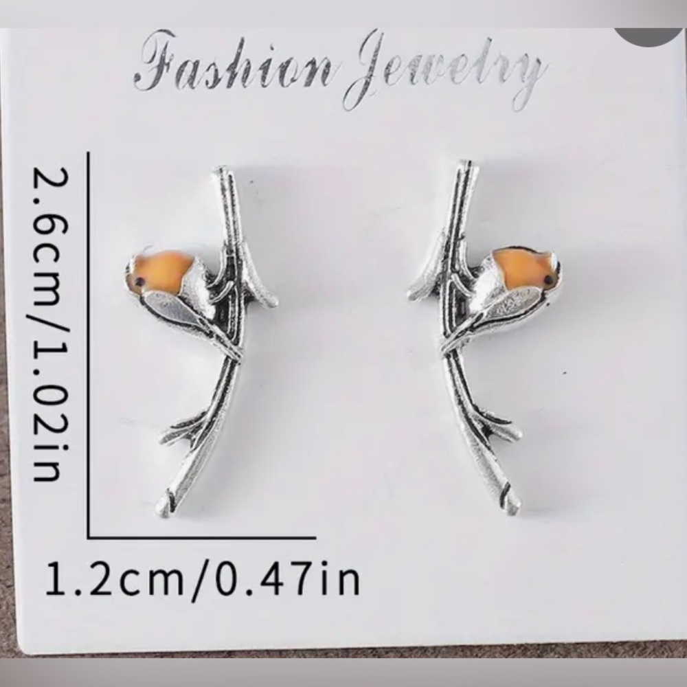 🦄🦄 SOLD 🦄🦄 Exquisite Bird on a Twig Design Earrings — Simple Style — Zinc Al - Picture 3 of 5